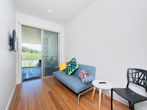 Ocean Views 41A Ocean Avenue - Accommodation Sydney 4
