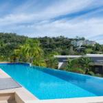 Azure Seas Executive Airlie Beach - Sydney 4u 0