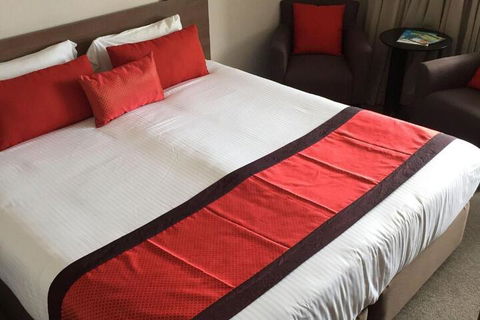 Peninsula Motor Inn Apartments - Accommodation Sydney 4