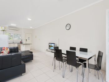 Sandy Point Road Unit 337 265 Pacific Blue - Accommodation Sydney 3