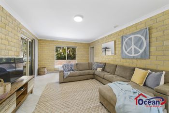 BEACHSIDE HIDEAWAY BONNY HILLS - Accommodation Sydney 6
