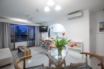 1 BR Park Breathtaking Sydney Skyline - Sydney 4u 4