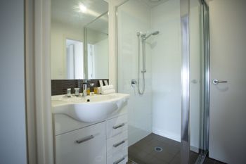 Watt Street 1 BR Apartment W Ocean Views - Sydney Resort 1