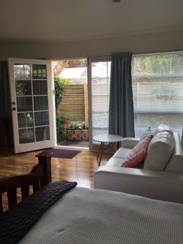 Nutgrove Beach Studio Apartment - Accommodation Sydney 1