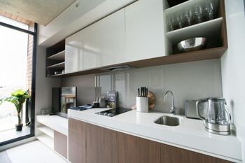Spacious Apartment Close To Melbourne CBD - Accommodation Sydney 1
