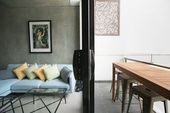 Spacious Apartment Close To Melbourne CBD - Accommodation Sydney 3