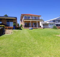 Luxury Waterfront House - Sydney 4u