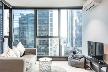 Zenith Melbourne Central - Sydney 4u 1