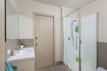 The Executive B & B - Accommodation Sydney 6
