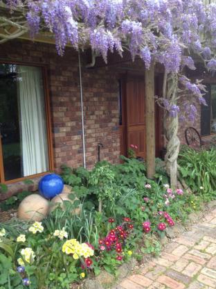 Wisteria Lodge - Accommodation Sydney 4