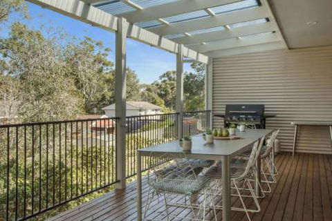 BEACH WITHIN REACH - Accommodation Sydney 0