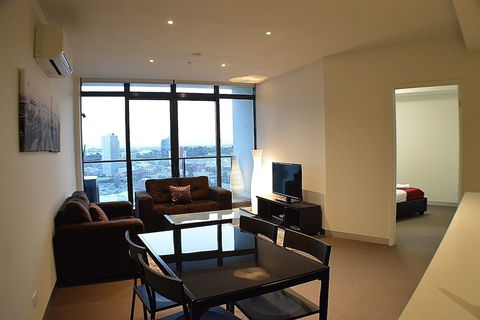 Royal Stays Apartments Southbank - Accommodation Sydney 3