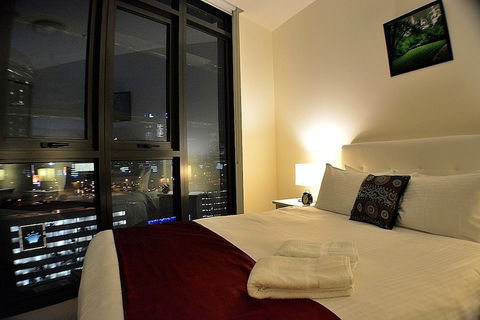 Royal Stays Apartments Southbank - Accommodation Sydney 0