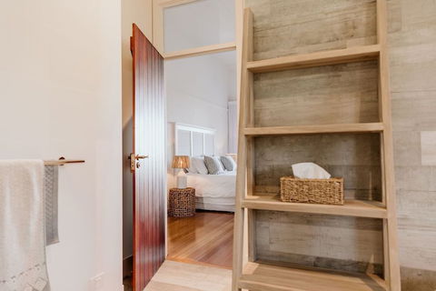 Waterfront - Accommodation Sydney 5