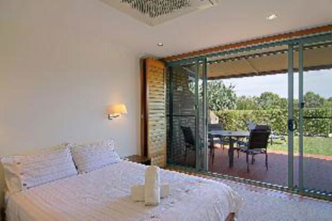 A PERFECT STAY 3 James Cook Apartments - Accommodation Sydney 5