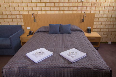 The View On Hannans - Accommodation Sydney 5