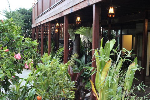 Five 3 Five - The Beachside Barracks - Sydney 4u 6