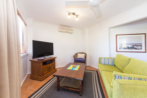 Clubyamba Beach Holiday Accommodation - Adults Only - Accommodation Sydney 6