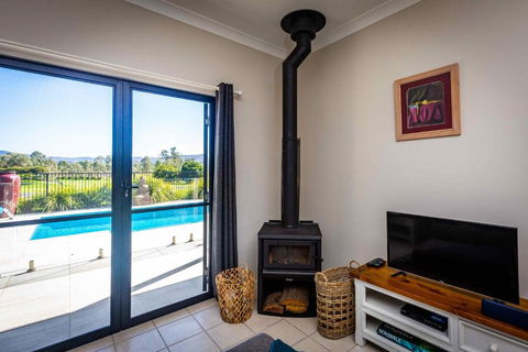 Mandalay Villas - Villa 2 - Sydney 4u 6