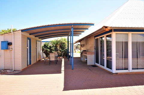 Osprey Holiday Village Unit 123 - Sydney 4u 3