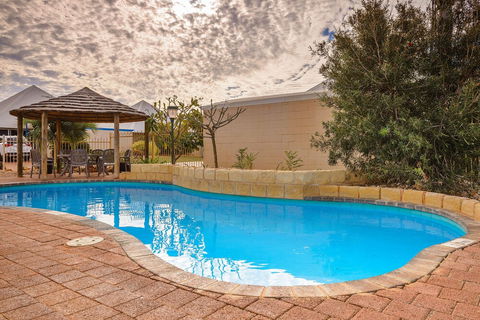 Osprey Holiday Village Unit 123 - Sydney 4u 0