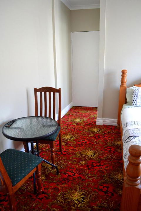 Ithaca 1896 Manor - Sydney 4u 4