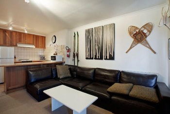 Lawlers 20 - Accommodation Sydney 2