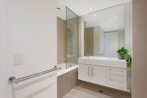 Sanctuary Apartments - Prima Pearl - Accommodation Sydney 6