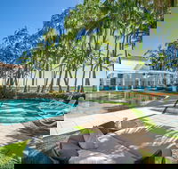 Poolside Apt In Alamanda Beachfront Resort 67 - Accommodation Sydney