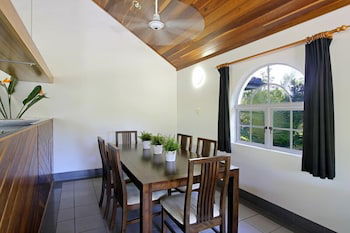 A PERFECT STAY - Clarkes Beach Villa - Accommodation Sydney 4