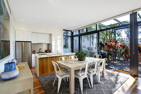 A PERFECT STAY - Ocean View At Kiah - Accommodation Sydney 6