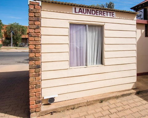 Daydream Motel And Apartments - Sydney 4u 0