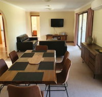 Annies Holiday Units - Accommodation Sydney