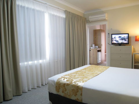Country Lodge Motor Inn - Accommodation Sydney 6
