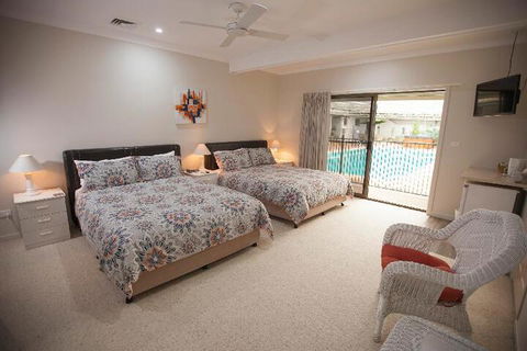Batemans Bay Manor - Accommodation Sydney 3