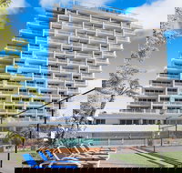 Elouera Tower Beachfront Apartments - Accommodation Sydney