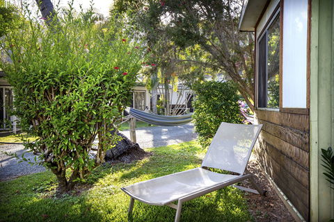 Bush Village Holiday Cabins - Sydney 4u 6
