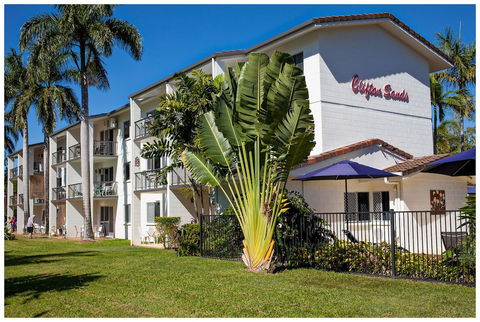 Clifton Sands Holiday Apartments - Accommodation Sydney 0