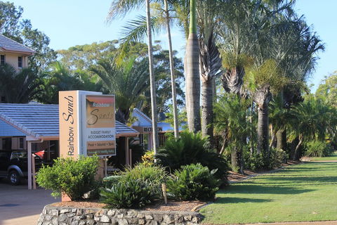 Rainbow Sands Resort - Sydney 4u 0