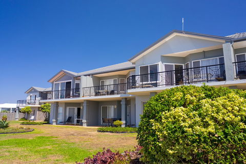 Meridian Beachside Apartments - Sydney 4u 1