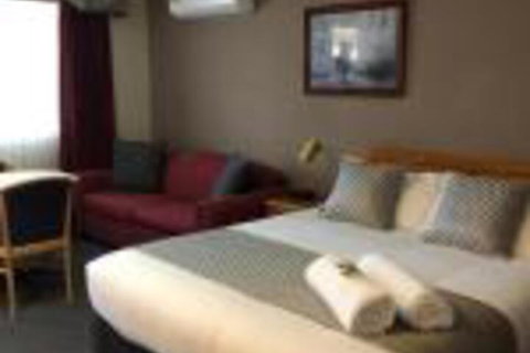 Highlands Motor Inn - Accommodation Sydney 0