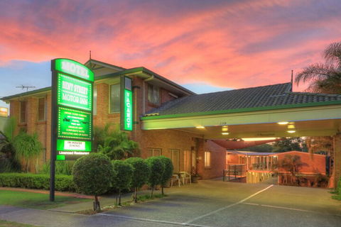 Bent Street Motor Inn - Sydney 4u 1
