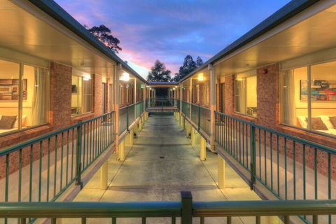 Bent Street Motor Inn - Sydney 4u 4