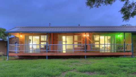 Jacaranda Motor Lodge - Sydney 4u 3
