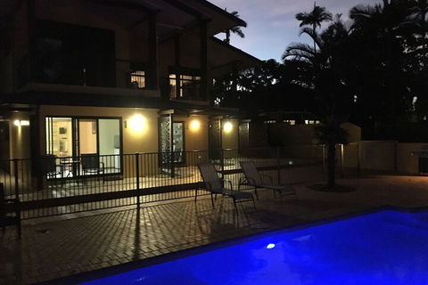Taihoa Holiday Units - Sydney 4u 1