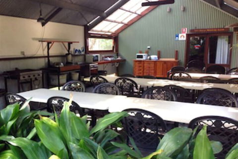 The Oasis At One Mile Beach - Accommodation Sydney 4