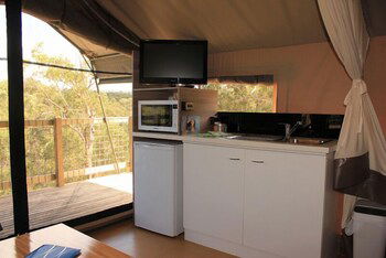 Lorne Bush House Cottages & Eco Retreats - Sydney 4u 4