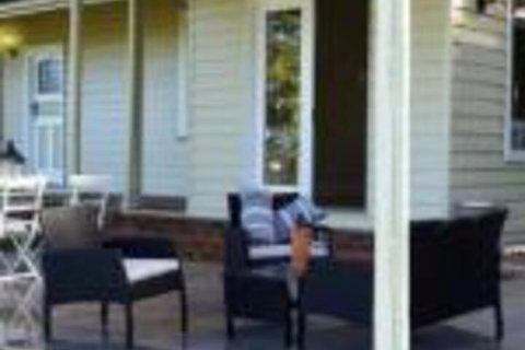 Eagles View Bed & Breakfast - Accommodation Sydney 0