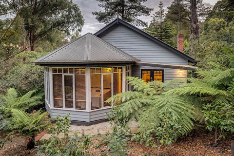 Gatehouse Cottage At Merrow Cottages - Mt Dandenong - Sydney 4u 2