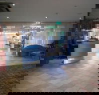 Lake Haven Motor Inn  Palms Restaurant - Accommodation Sydney